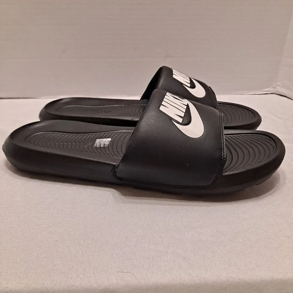 Nike Men's Victori One Slide Sandals Size 12M Slip-On Black Swoosh Shoes